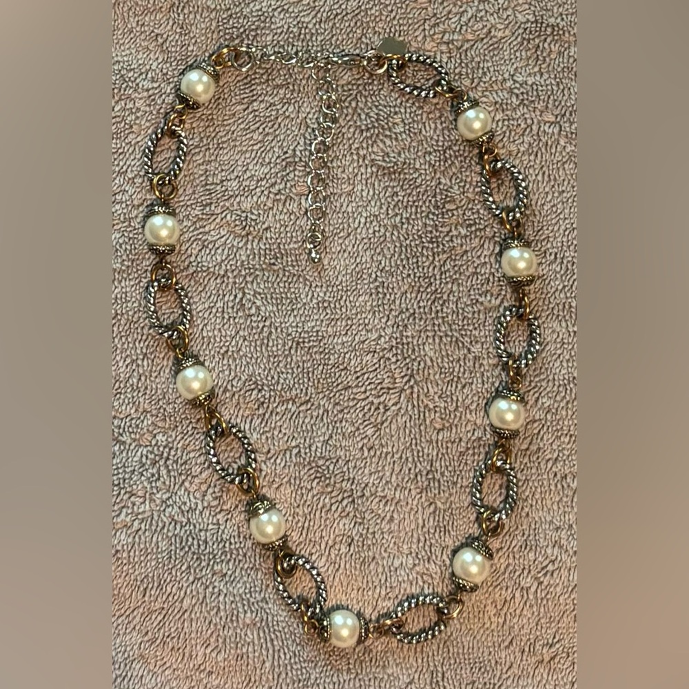 Premier Designs Two Tone Faux Pearl Oval Link Necklace